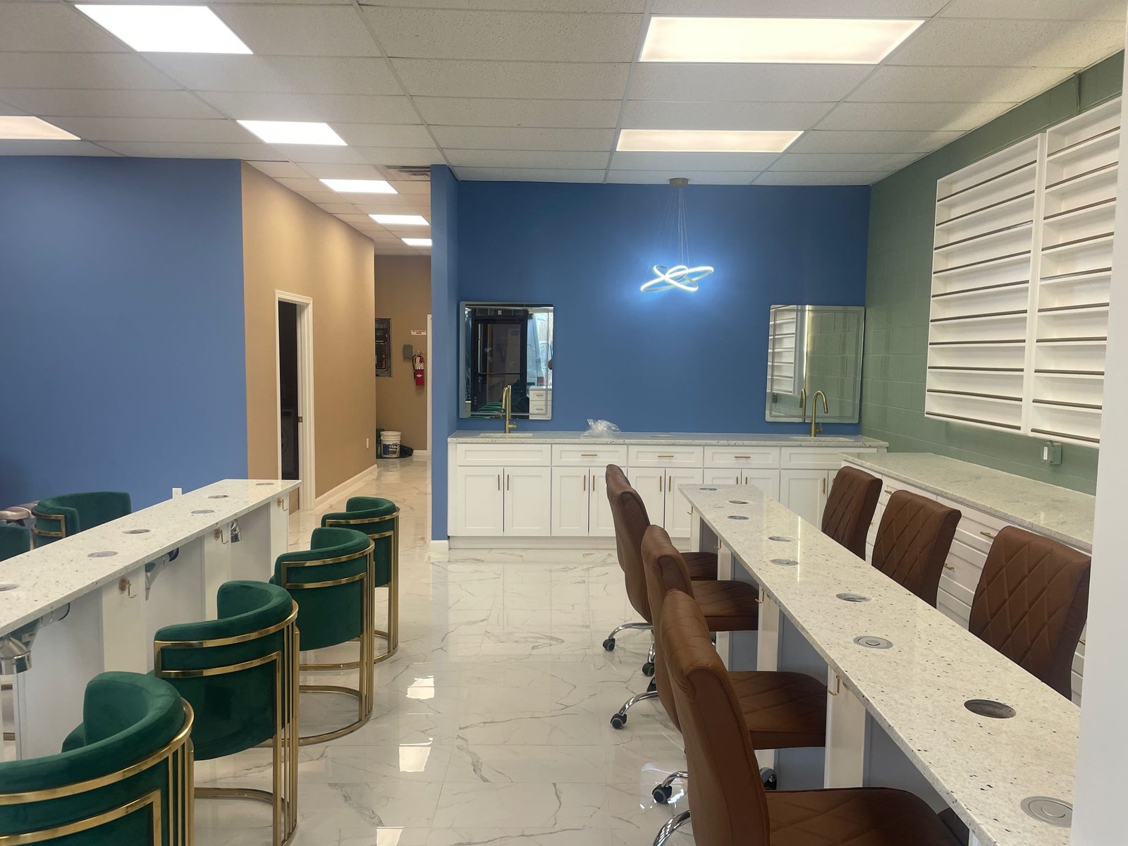 Salon 8